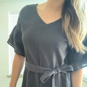 Ruffle Sleeved Faded Black Dress